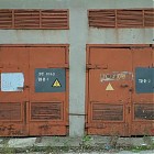 old_metalic_door2.jpg
